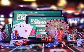 Philippine player accessing yyy777 live casino on a mobile device